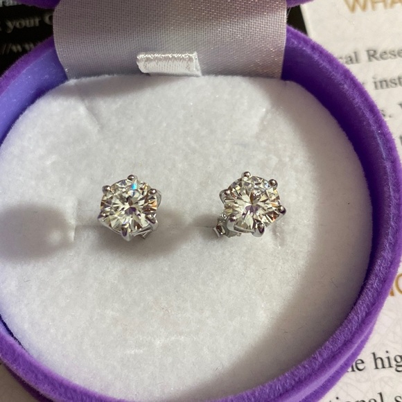 Meet your Posher, Mystic Gems - Picture 5 of 7